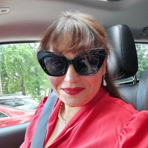 Meet your Posher, Sabrina